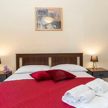 Tesoriera Comfy In Apartment