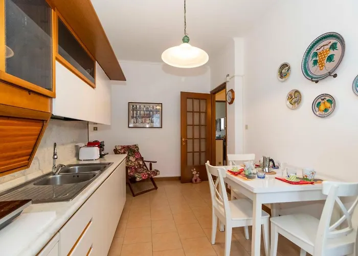 Tesoriera Comfy In 아파트 토리노